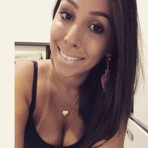 Meet your Posher, Bruna